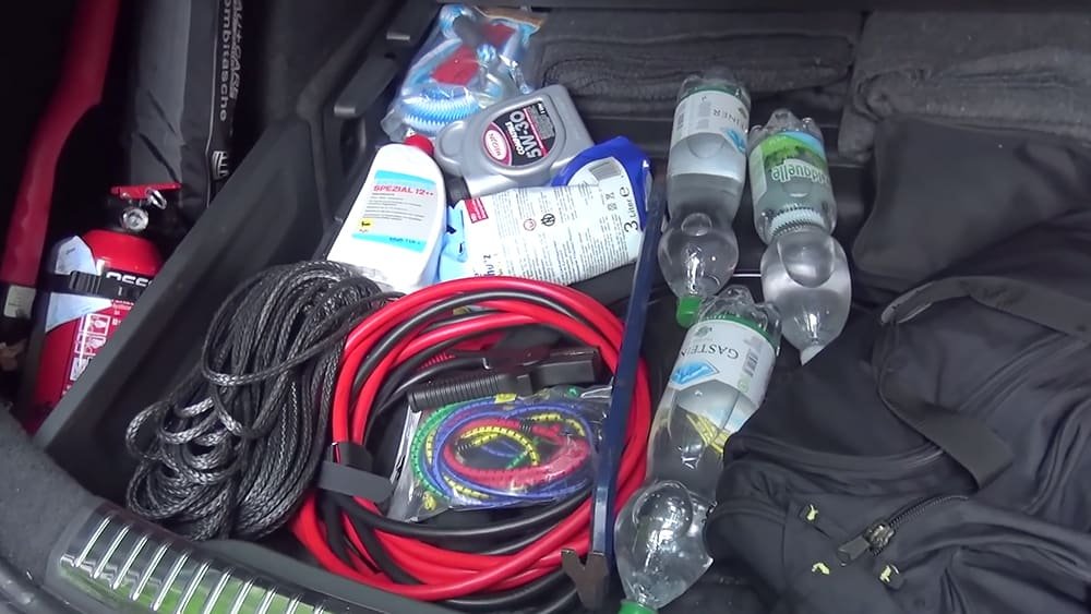 Emergency Car Kit for Snowstorms