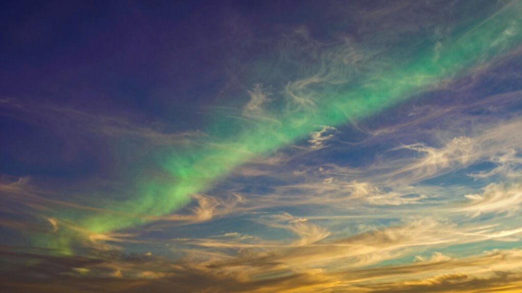 sky colors influenced by pollution