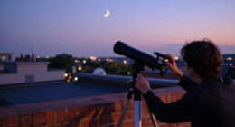 APOD: 29 October 2026 – The Horns Of Venus